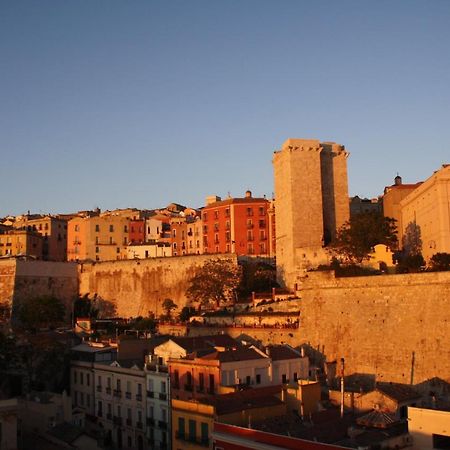 Vista Suites - Piazza Yenne Cagliari Eksteriør billede
