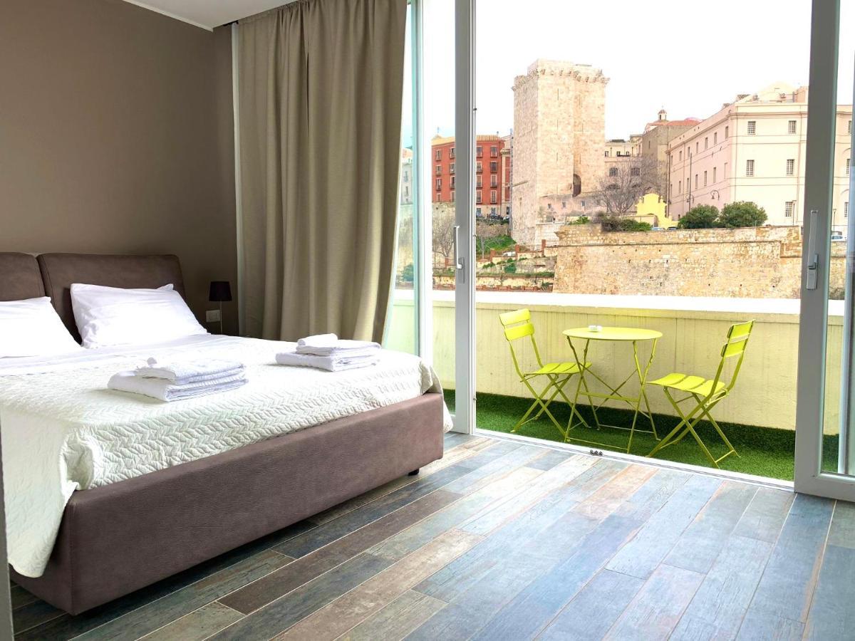 Vista Suites - Piazza Yenne Cagliari Eksteriør billede