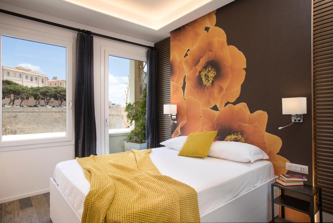 Vista Suites - Piazza Yenne Cagliari Eksteriør billede