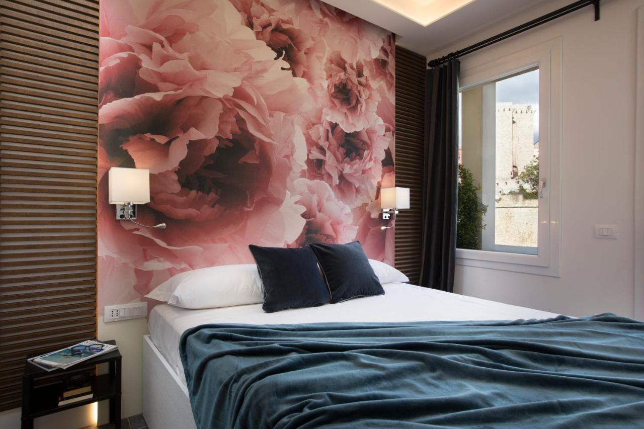 Vista Suites - Piazza Yenne Cagliari Eksteriør billede