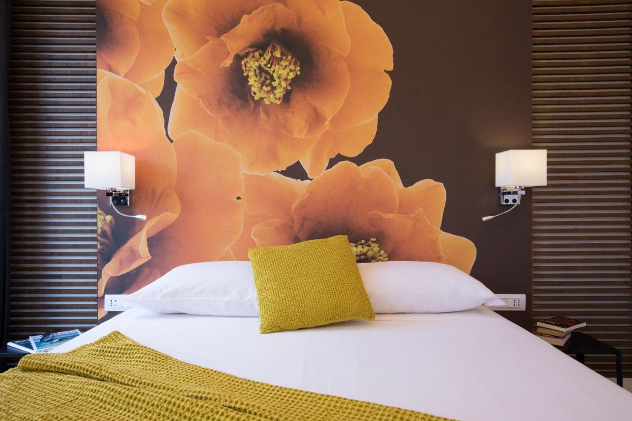 Vista Suites - Piazza Yenne Cagliari Eksteriør billede
