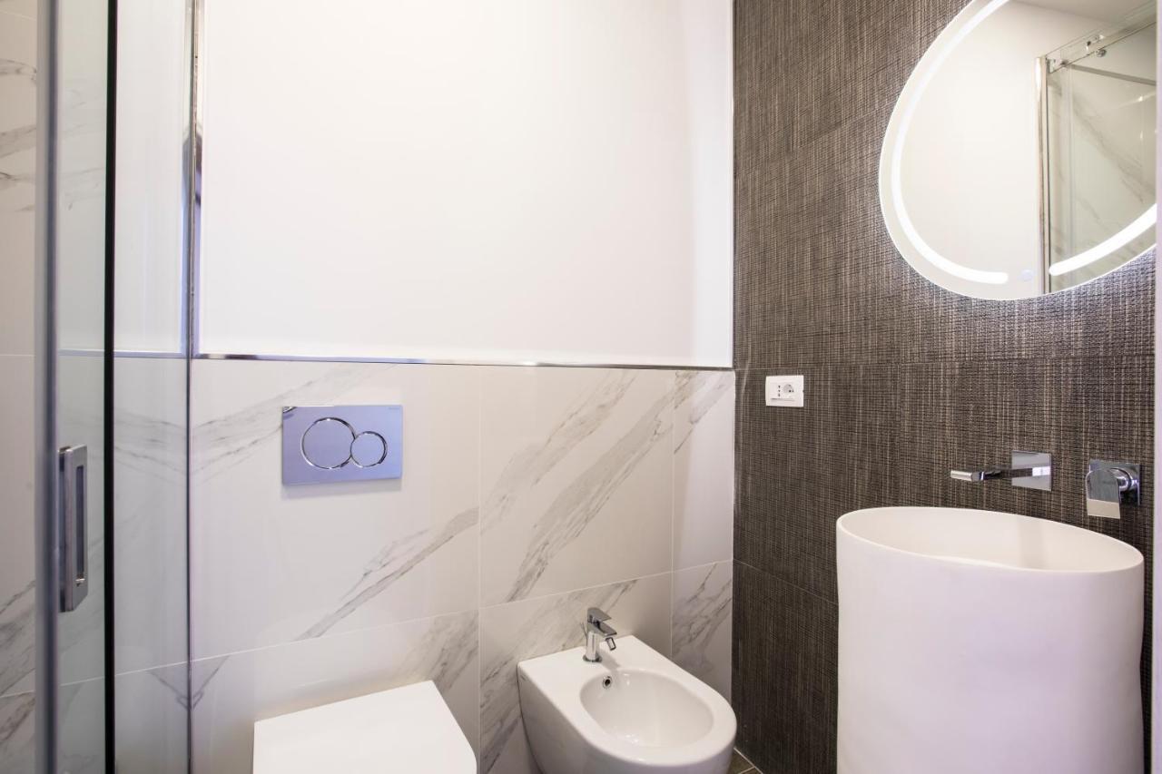 Vista Suites - Piazza Yenne Cagliari Eksteriør billede